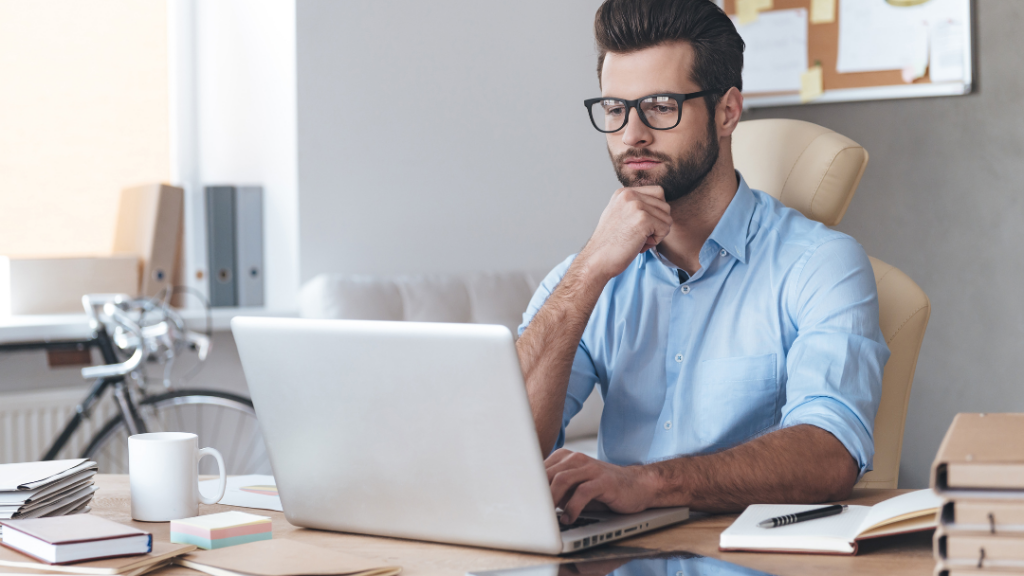 Como o reparo de notebook preventivo evita a perda de dados da empresa
